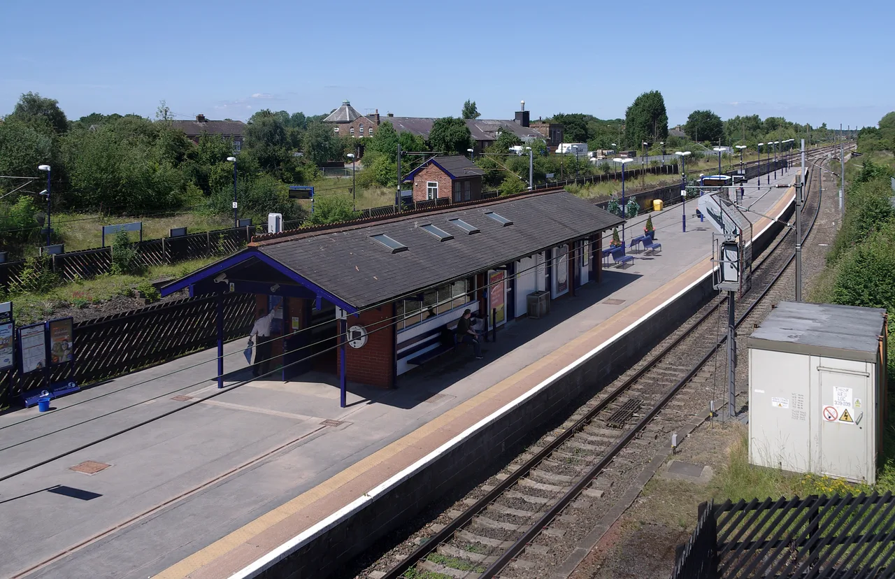 The southbound platform at Thirsk railway station